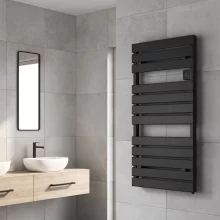 reina-gia-black-780x500mm-radiator-lifestyle.webp