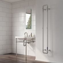 reina-pelmo-polished-stainless-steel-radiator-lifestyle.jpg