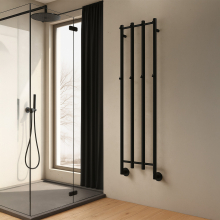 reina-solara-black-radiator-lifestyle.jpg