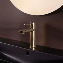 roca-targa-brushed-brass-basin-mixer-tap-lifestyle-3.webp