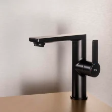 roca-targa-matt-black-basin-mixer-tap-with-side-handle-waste-lifestyle.webp