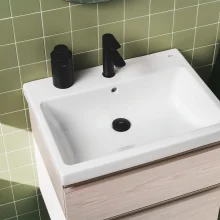 roca-the-gap-600mm-wall-hung-basin-lifestyle-3.webp