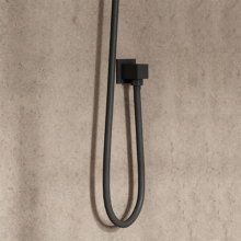 scudo-black-square-outlet-elbow-lifestyle.jpg