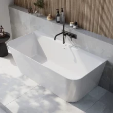 scudo-porto-1700-x-800mm-freestanding-bath-lifestyle-2.webp