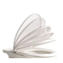scudo-universal-soft-close-toilet-seat-lifestyle.webp