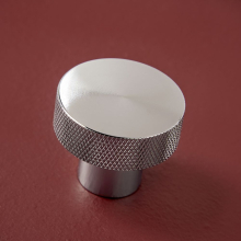 Scudo Knurled Brushed Bronze 400mm Handle 