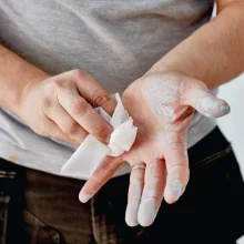 wonder-wipe-hands.webp