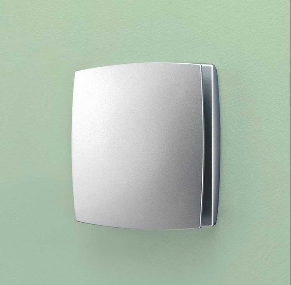 HIB Breeze Matt Silver Wall & Ceiling Mounted Timer & Humidity Sensor Bathroom Extractor Fan