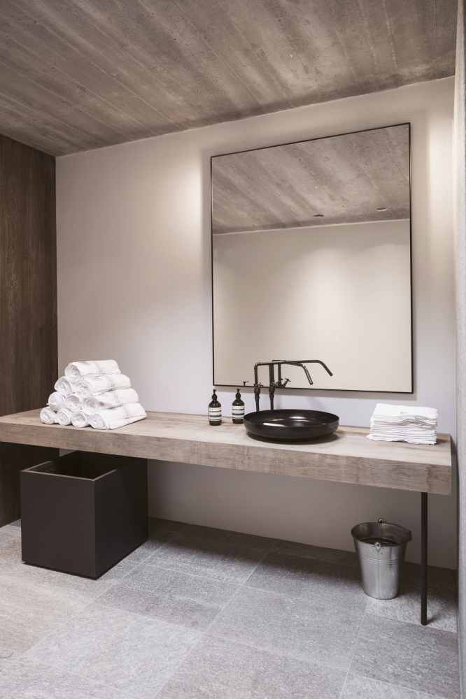 Docklands 1200 x 700mm Rectangular Mirror 120 - Matt Black
