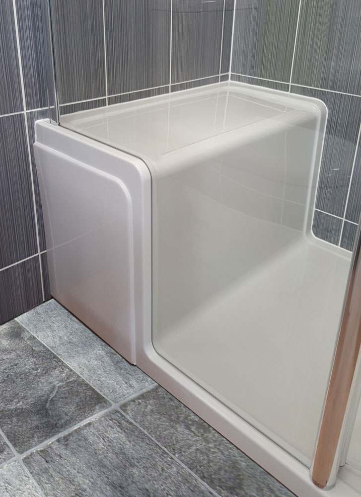Lakes 1500 x 800mm Seated Shower Tray & Walkin Shower Enclosure